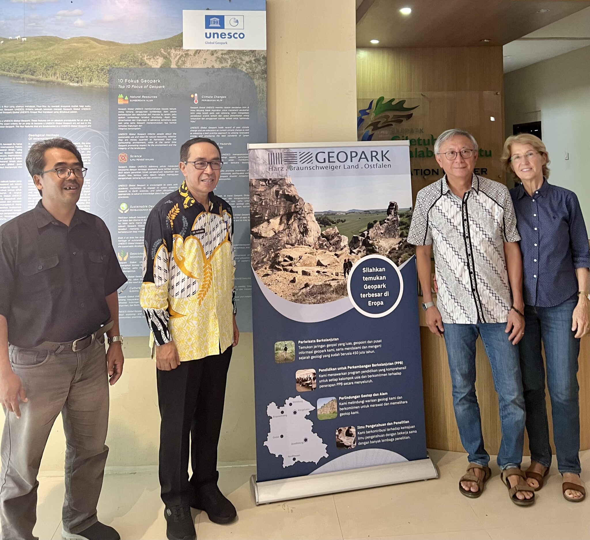 Vortrag: Unterwegs im UNESCO Geopark Ciletuh-Pelabuhanratu (Indonesien ...